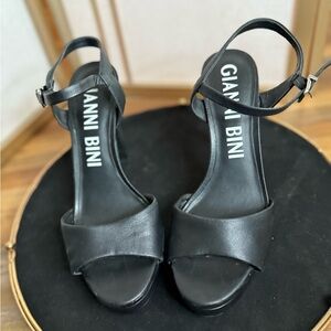 Authentic Gianni Bini Black Heels - Women’s Size 11 - Dillards